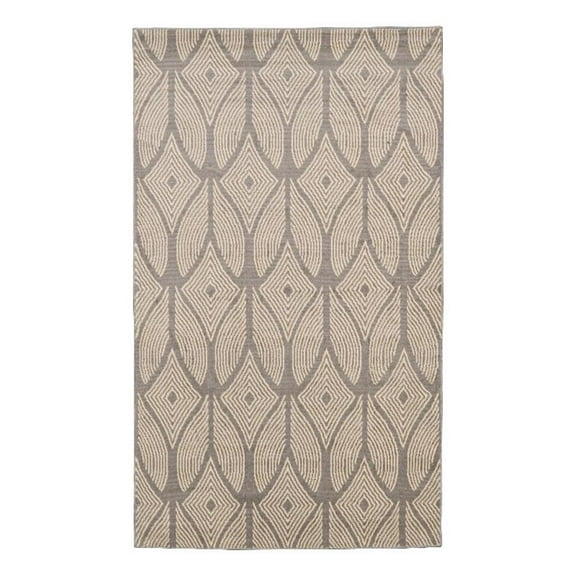 Linon Calibri Henley Polypropylene 4'3"x7'3" Rug in Gray and Bone