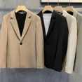 thumbnail image 4 of Chaqueta de traje de hombre de corte entallado con abrigo corto y botonadura sencilla, chaqueta fina y elegante para hombre, moda informal de verano 2024, 4 of 5