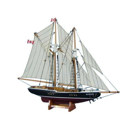Model Sailboat - Bluenose 17