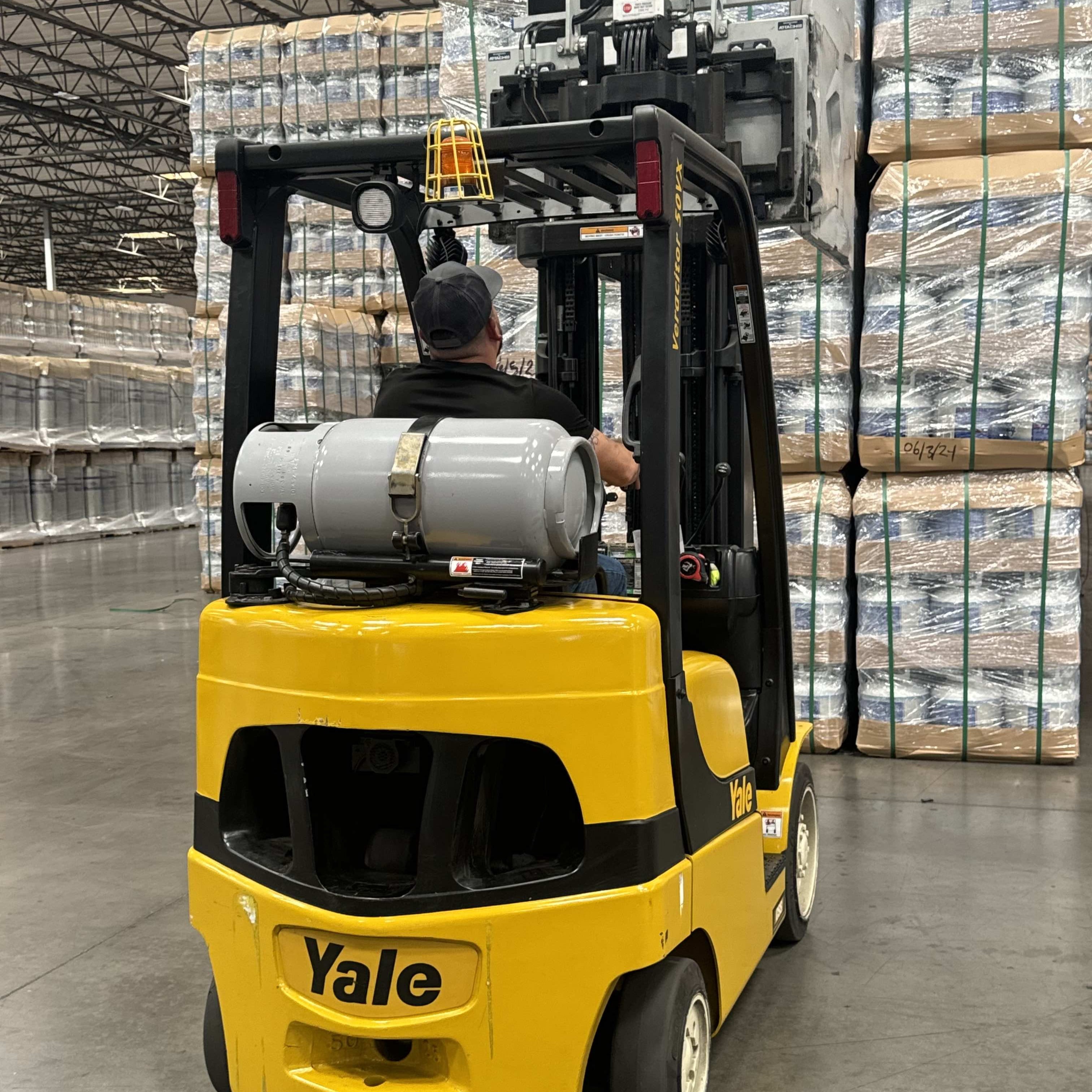 Flame King Stainless Steel Forklift Propane Tank Cylinder with Built-in Gauge, Gray, 33.5 0 lbs