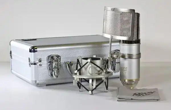 MXL V67 HE Large Capsule Condenser Microphone