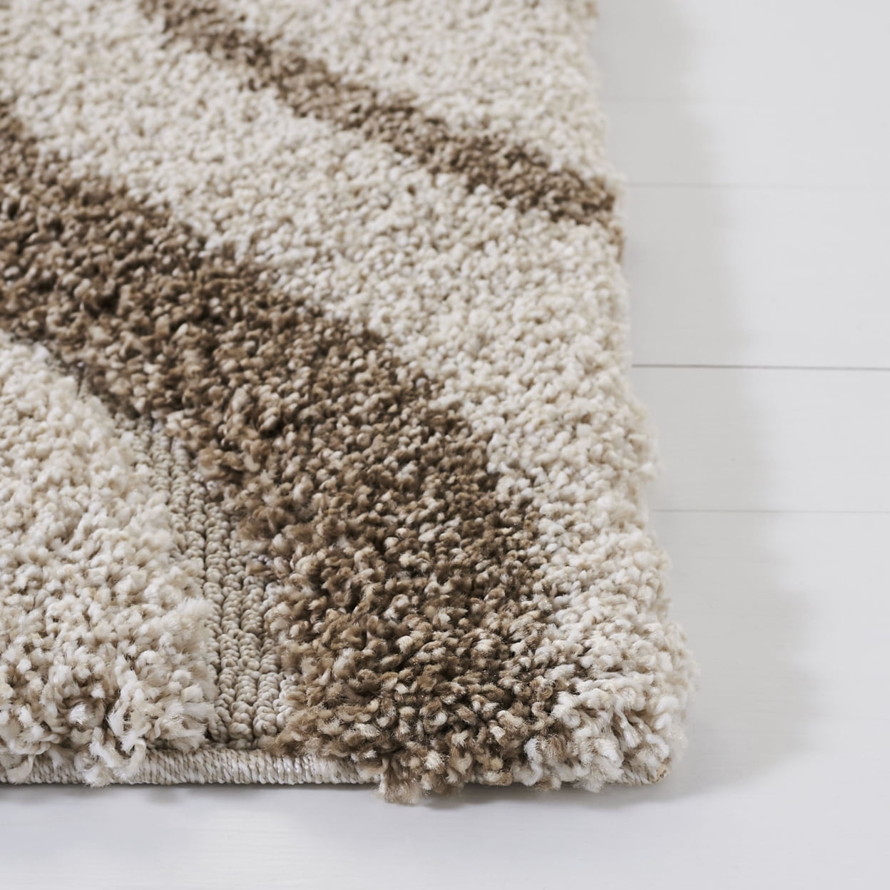 SAFAVIEH Florida Declan Geometric Swirls Shag Area Rug, Ivory/Beige, 8' x 10'