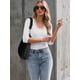 thumbnail image 4 of Top LUXVEER acanalado con mangas 3/4 y cuello en V con ribete de encaje blanco para mujer, 4 of 7