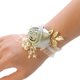 thumbnail image 1 of Qarigey Flor de muñeca para dama de honor Bajo mantenimiento Aspecto realista Durabilidad duradera Elegante Ropa, zapatos y accesorios Miscelánea gris claro 7*7, 1 of 6