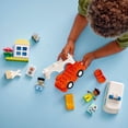 thumbnail image 3 of LEGO DUPLO Town Ambulance et chauffeur 10447 Ensemble de construction (19 pièces), 3 of 6