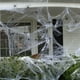 thumbnail image 2 of Tela de araña falsa de Halloween de 200g para decoración interior/exterior, tela de araña elástica con 50 arañas para accesorios de fiesta de Halloween JAMW Sencillez, 2 of 5