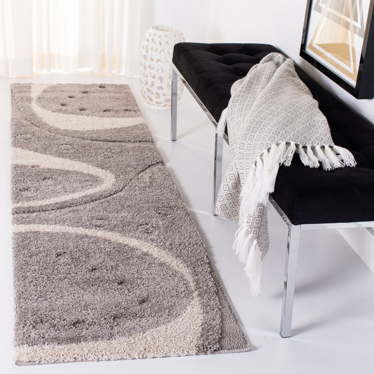 SAFAVIEH Florida Laidley Geometric Shag Area Rug, Grey/Ivory, 6'7" x 6'7" Round