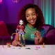 thumbnail image 2 of Doll Monster High Jinafire Long Dragon con perro de mascota y 7 unidades, 2 of 5