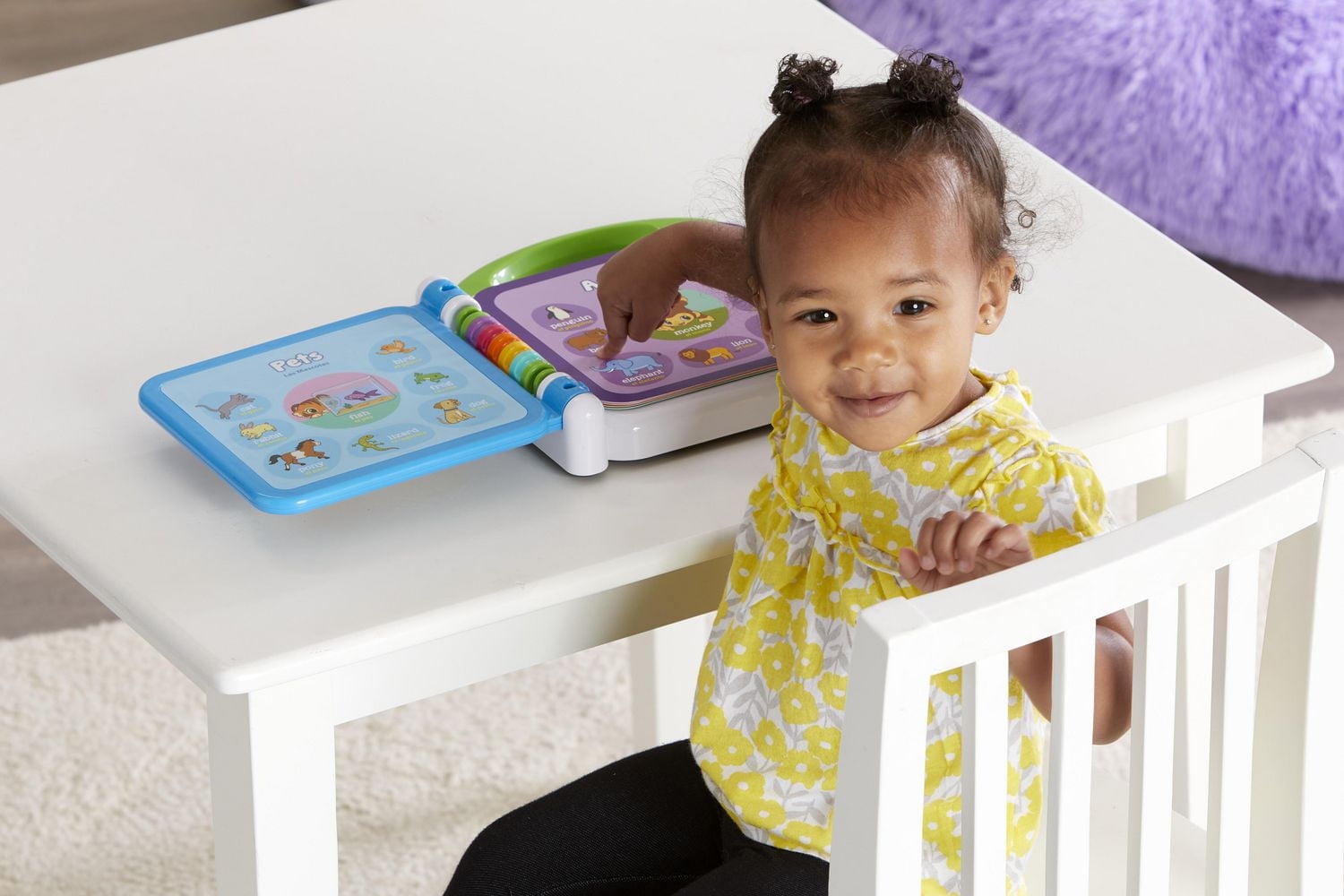 LeapFrog Learning Friends 100 Words Book - Interactive Learning Book for Toddlers, Bilingual English & French