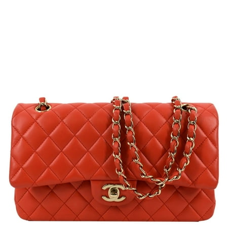 Pre-Owned CHANEL Classic Double Flap Medium Leather Shoulder Bag Red