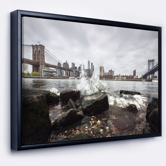Designart ' Skyline with Brooklyn Manhattan Bridges ' Large Cityscape Framed Canvas Art Print