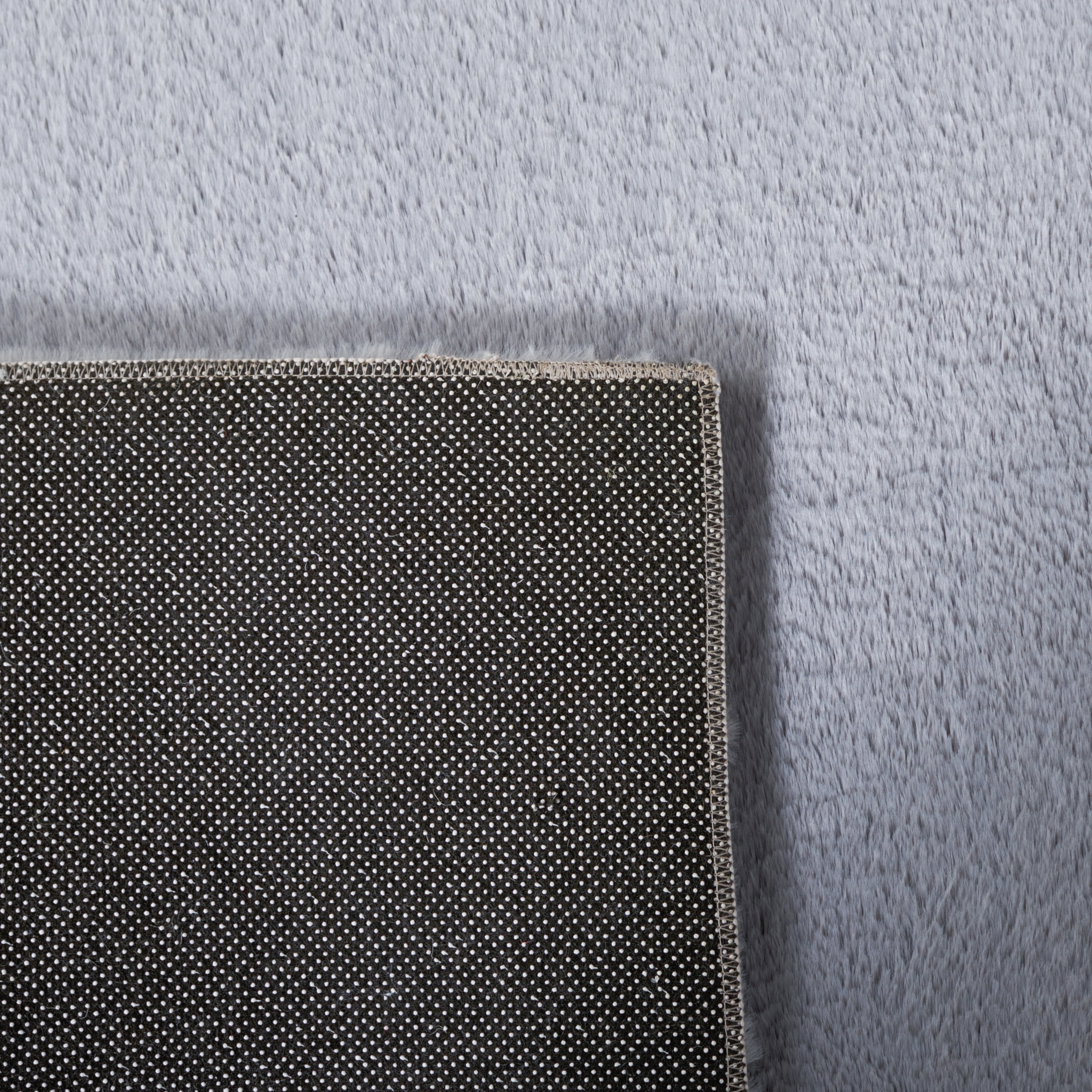 Safavieh Faux Rabbit Fur David Solid Machine Washable Slip Resistant Runner Rug, Light Gray, 2'3" x 8'