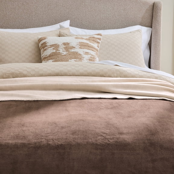 Better Homes & Gardens Ultra Soft Bonded Plush Bed Blanket, Brown, King Size, 92 x 108 in