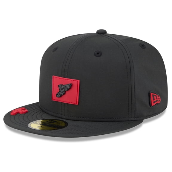 Men's New Era Black Chicago White Sox 2026 Clubhouse Alternate 59FIFTY Fitted Hat