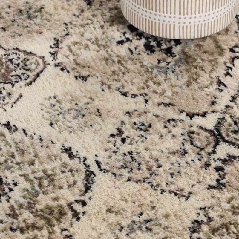 Superior Mayfair Distressed Damask Indoor Runner Rug, 2' 7" x 8', Ivory
