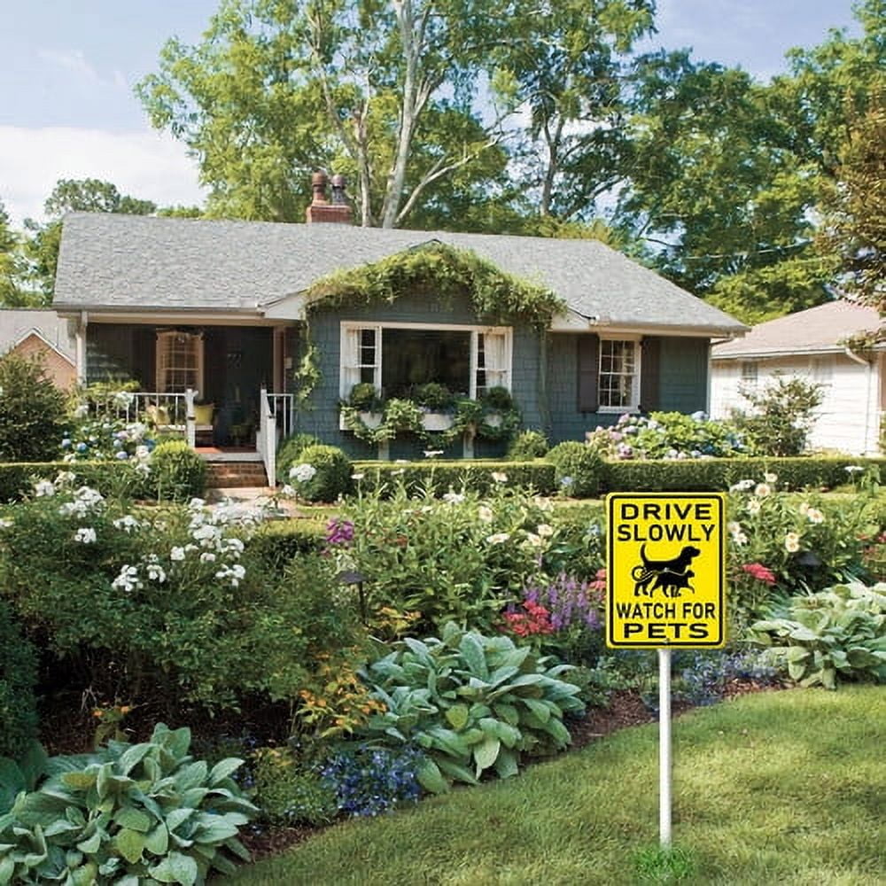 Soliyoahee Drive Slowly Watch For Pets Yard Sign with Stake 8x12inch Rustproof Aluminum Lawn Decorations Road Safety Sign for Outdoor Road Street Garden Decor