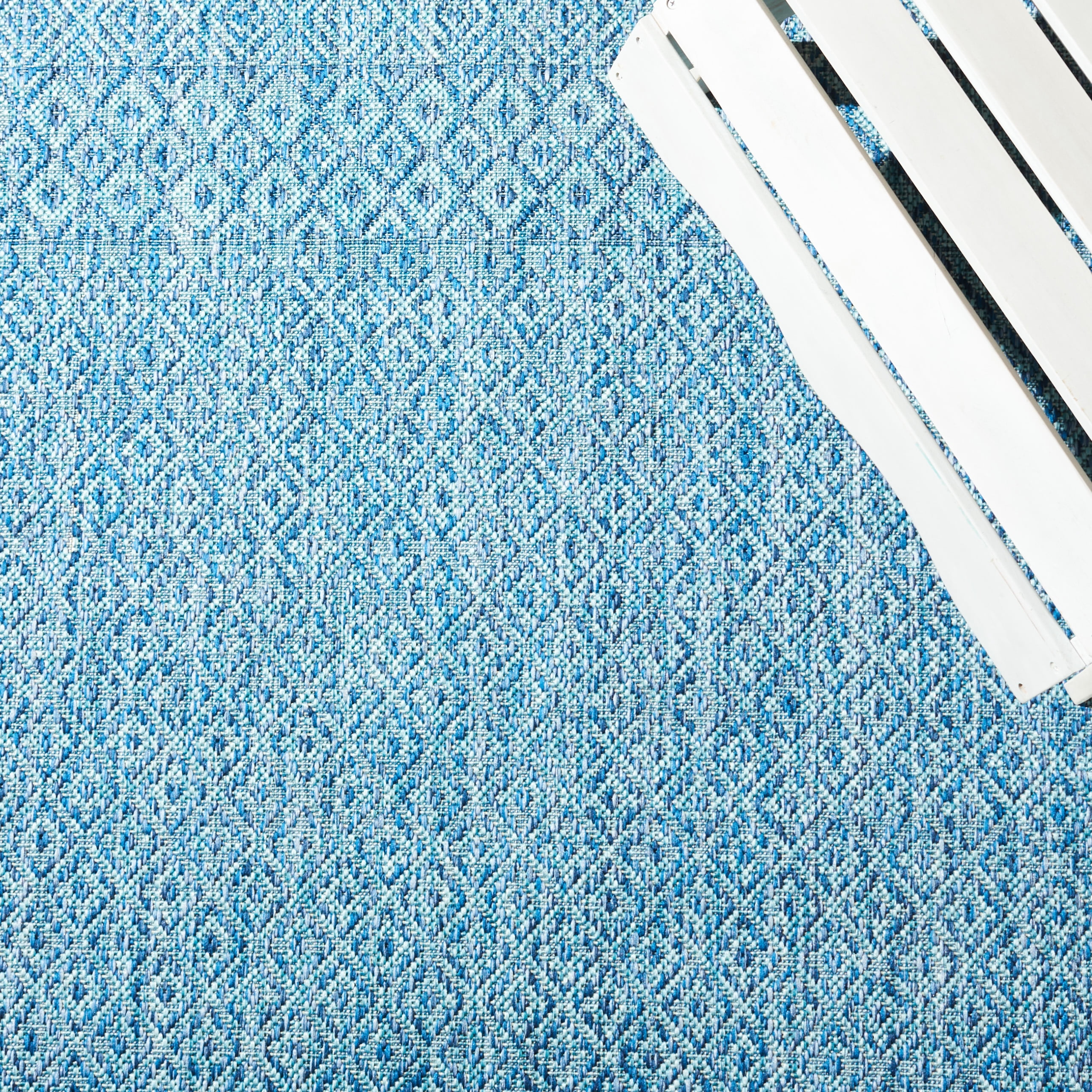 SAFAVIEH Courtyard Evander Geometric Indoor/Outdoor Area Rug, Aqua/Navy, 8' x 10'