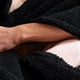 thumbnail image 3 of Manta de franela de 50x70 pulgadas - manta suave de doble cara aislada térmicamente para cama, manta de microfibra lavable en 4 colores, 3 of 5