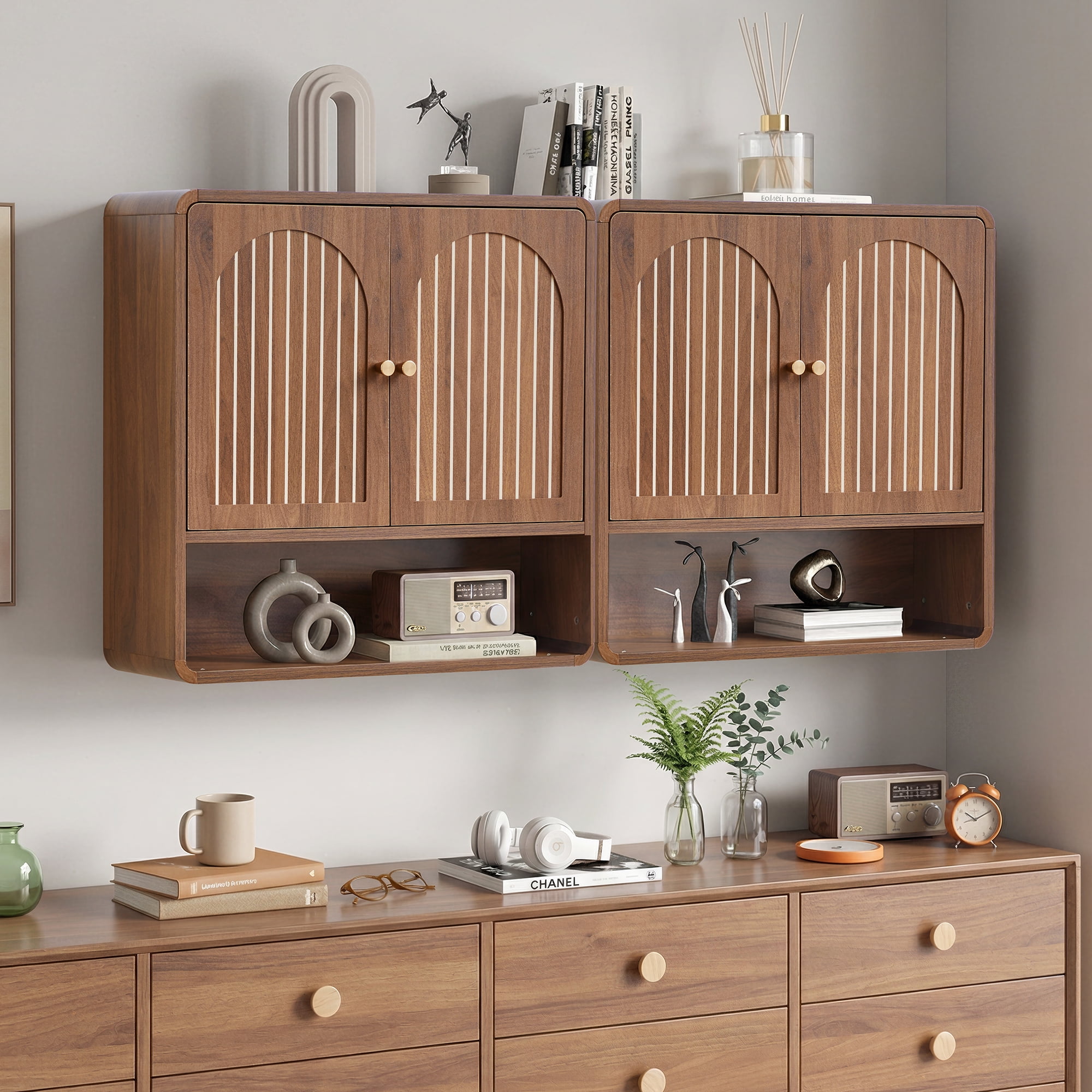 Wirrytor Fluted Wooden Medicine Cabinet Storage, Brown Bathroom Wall Cabinet with 2 Doors Adjustable Shelf and Towels Bar