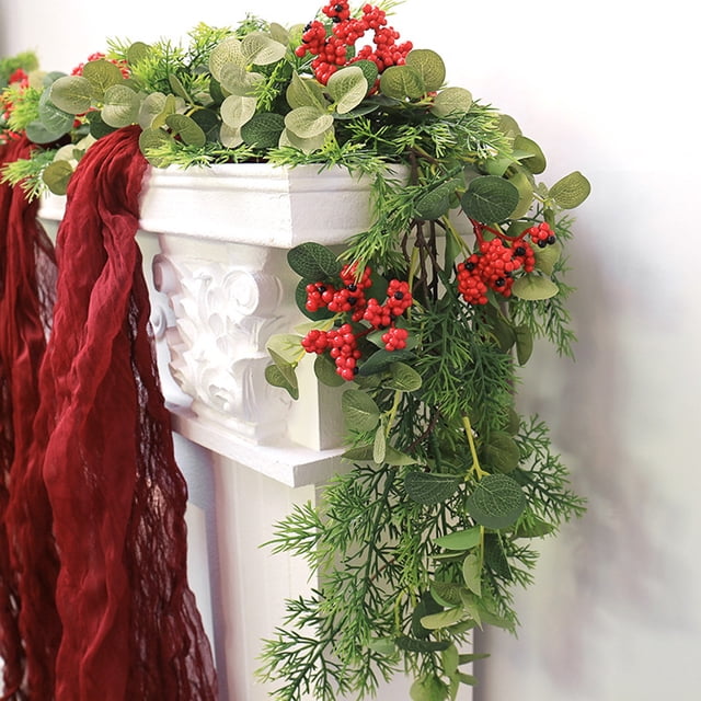 ZENGHUIJ Cheminée Suspendue à Thème de Noël Baies Rouges Artificielles et Rotin Décoration Maison