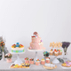 thumbnail image 4 of 3 piezas de soporte para tartas, soporte para tartas, soportes altos para tartas para mesa de postres, exhibición perfecta para bodas, graduación, blanco, 4 of 5