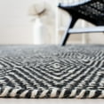 thumbnail image 3 of SAFAVIEH Kilim Cynthia Diamond Area Rug, Black/Ivory, 4' x 6', 3 of 10