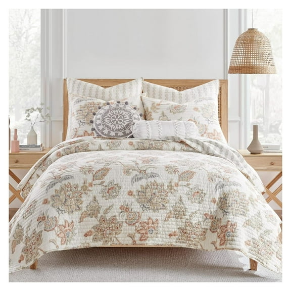 - Selesta Blush Quilt Set - Full/Queen Quilt and Two Standard Shams - Floral - Blush Taupe Grey - Quilt (88x92in.) and Shams (20x26in.) - Reversible - Cotton