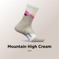 thumbnail image 2 of Calcetines de senderismo Feetures Trail Max Cushion Mini Crew, tamaño mediano, 2 of 7