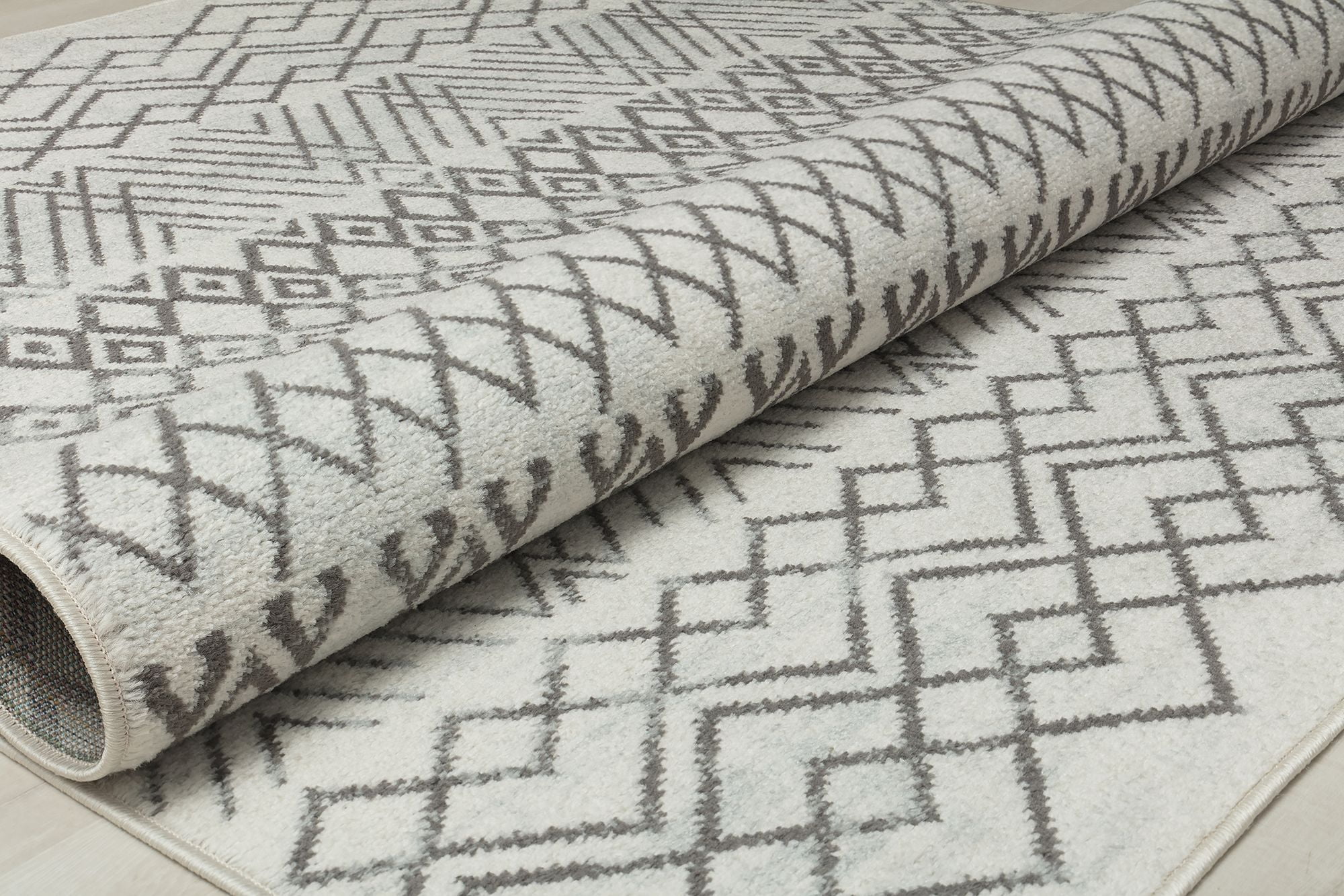 Mason Brooks Ryder KN20C Ivory Cottontail Moroccan Tribal White Area Rug, 2'6" x 4'