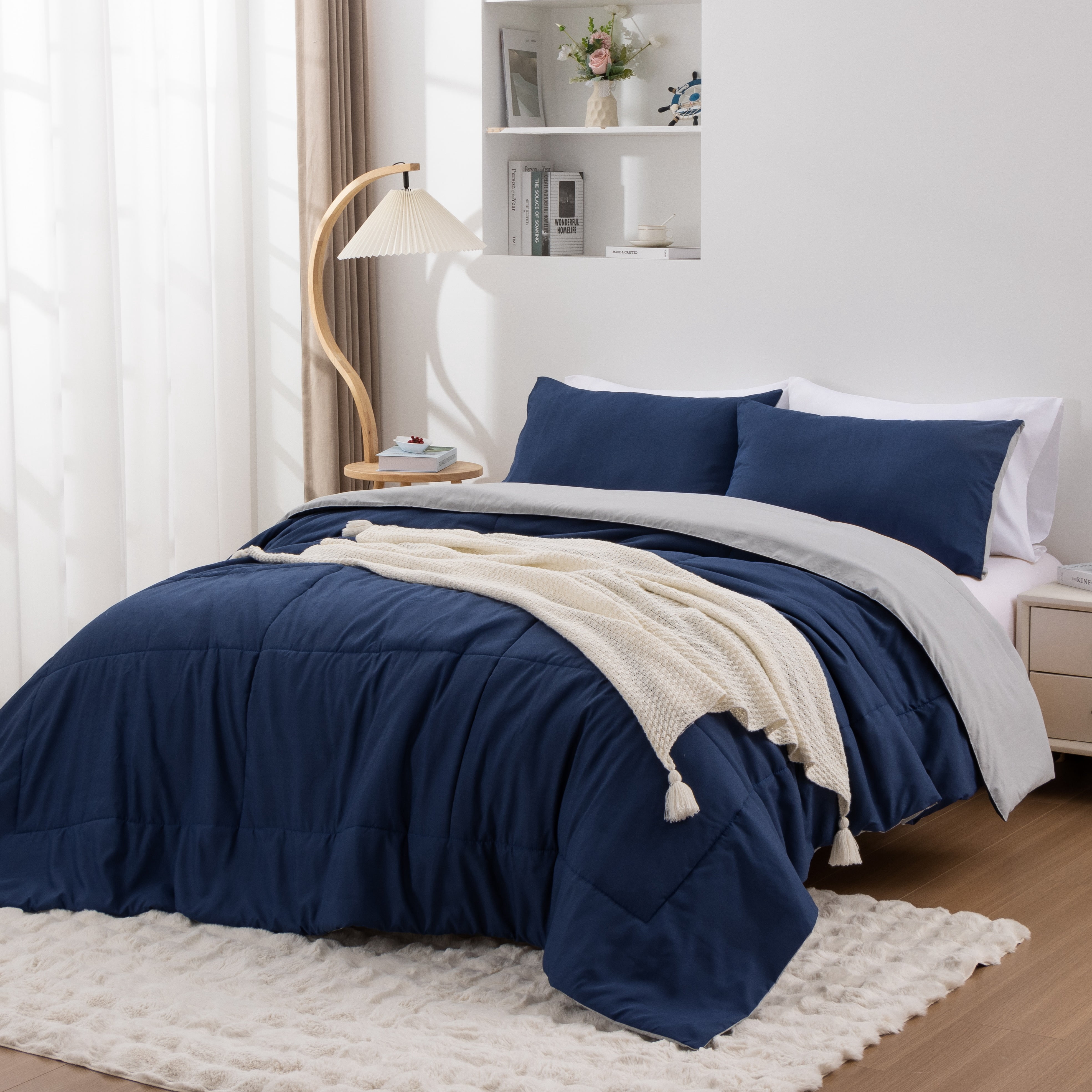 King Comforter Set All Season Reversible Bed Set with 2 Pillow Cases 3 Pieces Bedding Sets Down Alternative Blue/Gray Comforters