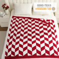 thumbnail image 3 of Manta Snuggle Sac con forma de V roja, 127 x 152 cm, suave y acogedora, 3 of 6