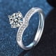 thumbnail image 4 of Anillos para mujer, regalos para mujer 2022, nuevo anillo de moissanita con diamante de ajuste abierto, ajustador de tamaño abierto para anillos sueltos., 4 of 5