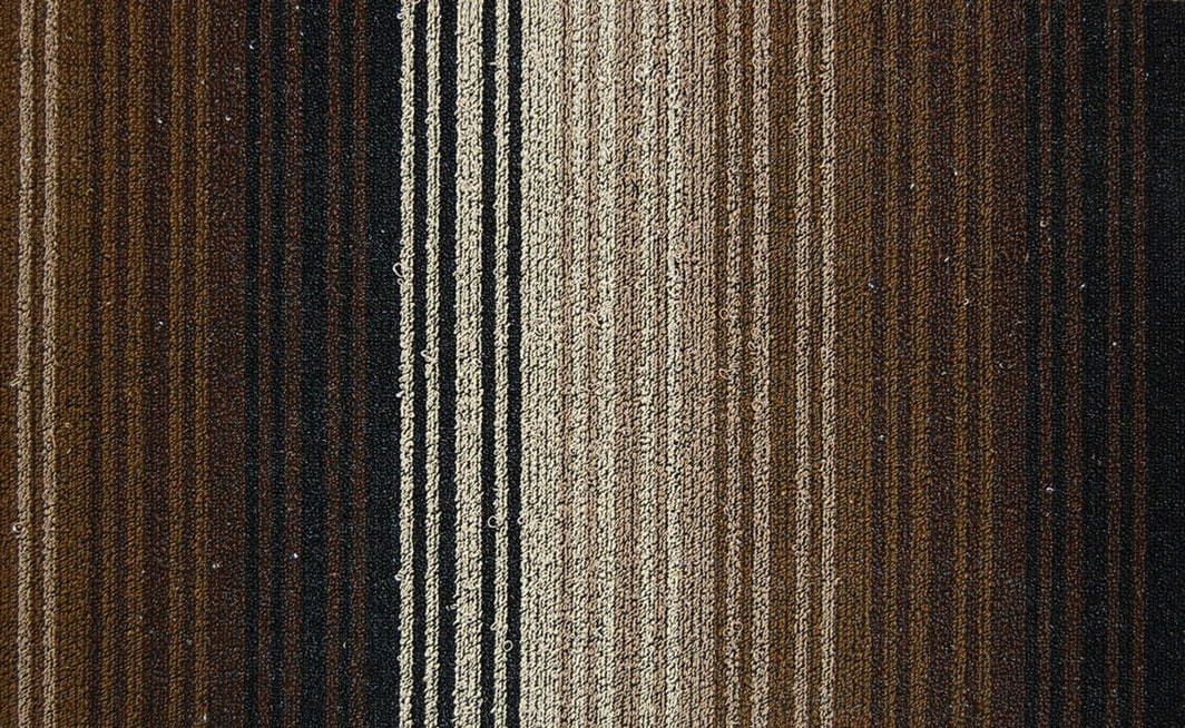 18" x 29" Indoor/Outdoor Accent Mat - Tan/Black