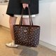 thumbnail image 4 of Bolso de mano floral de PU para mujer Bolso de hombro de moda Bolso de mano simple Bolso con asa superior, 4 of 9