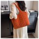 thumbnail image 5 of Xiao Hua Bolso de lona de esponja para mujer, bolso de compras de verano, bolso de hombro, rojo, 5 of 5