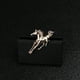 thumbnail image 3 of Broche nupcial Sunnimix Caballo Oro, 3 of 7