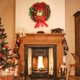 thumbnail image 3 of Corona de Navidad Artificial con lámpara LED Retro brillante, bola de arco, flor roja grande para puerta delantera, fiesta de Navidad, ventana, puerta de chimenea, 3 of 4