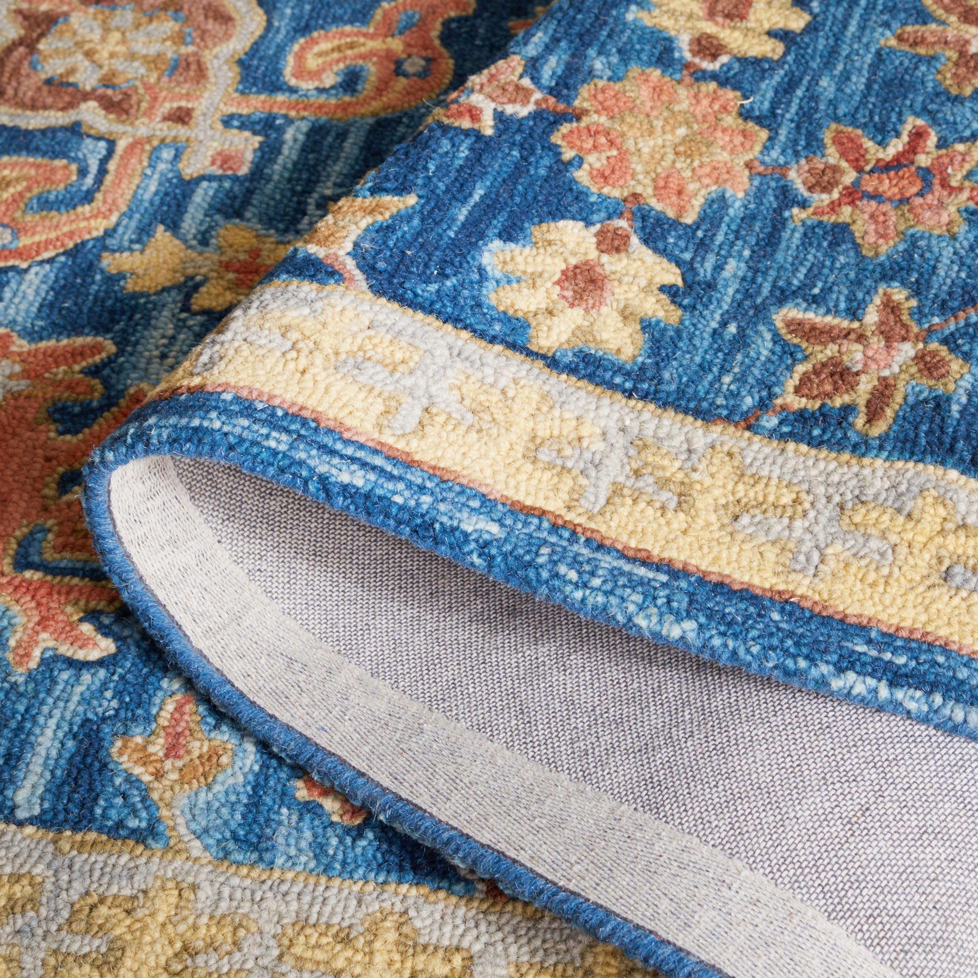 SAFAVIEH Blossom Gaila Floral Area Rug, Navy/Brown, 3' x 5'