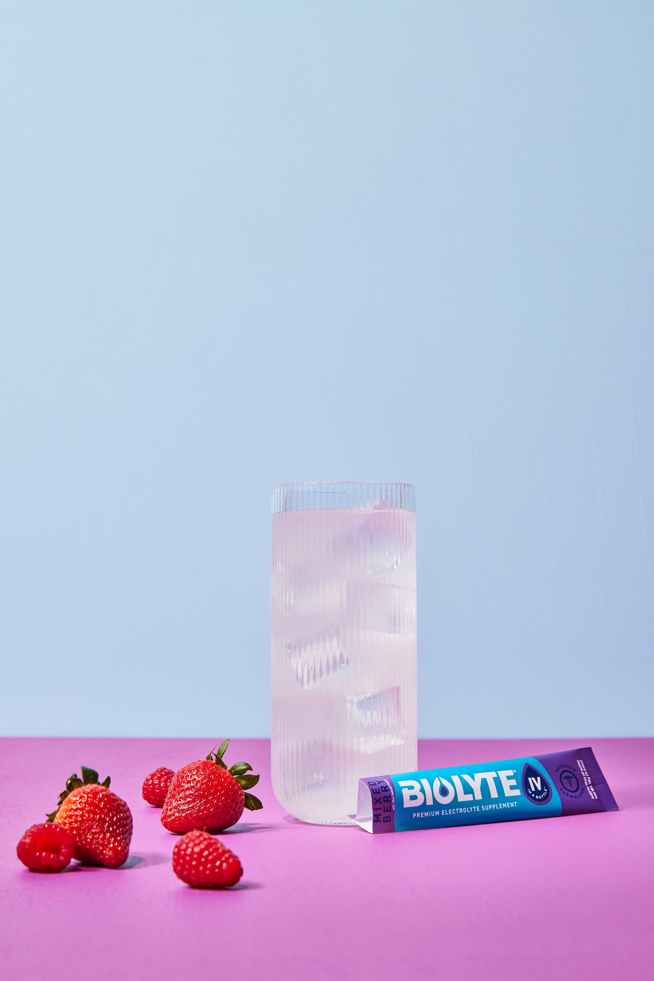 BIOLYTE Electrolyte Powder Packet Drink Mix for Rapid Hydration, Mixed Berry, 16 pack