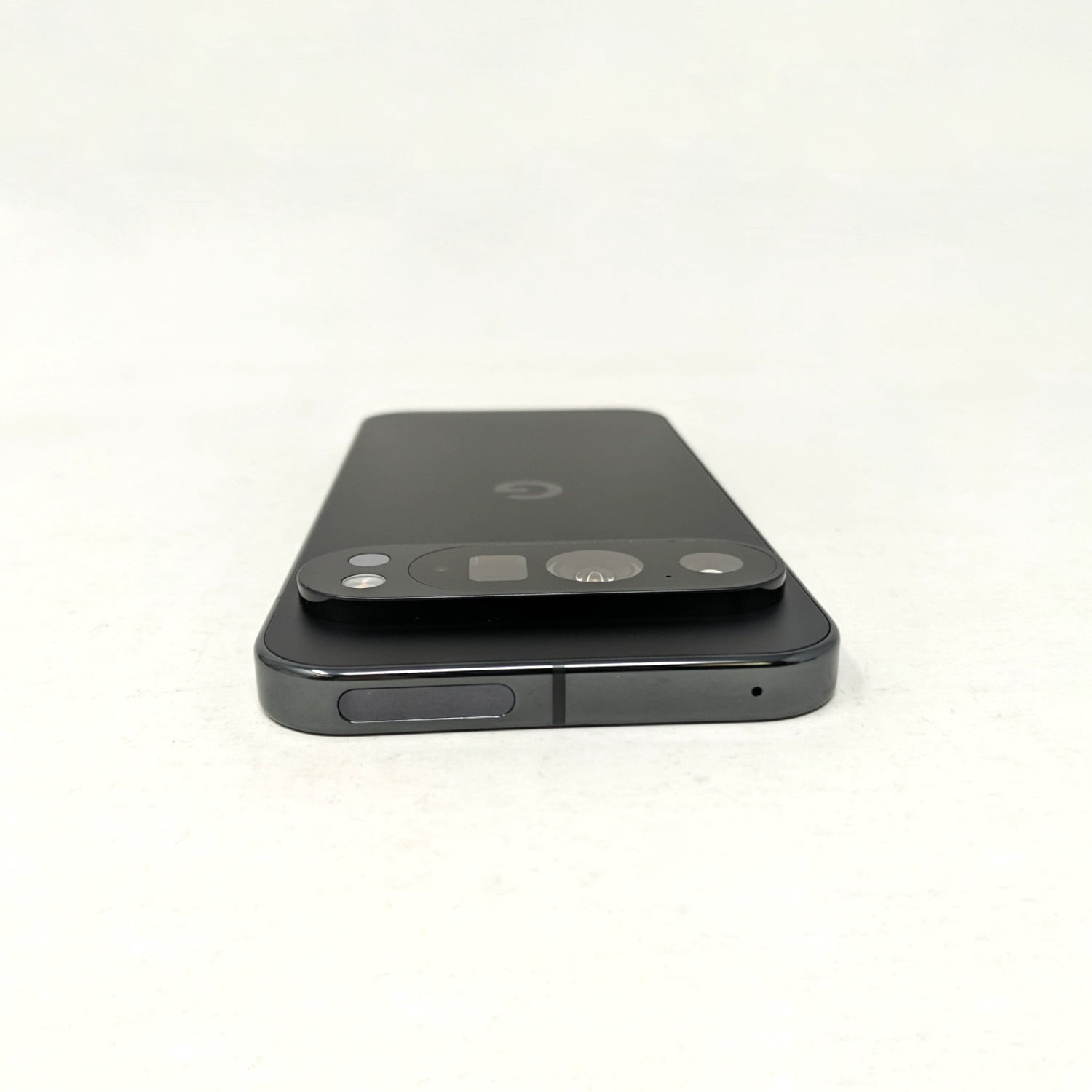 Google Pixel 9 Pro 5G 256GB GR83Y Verizon Unlocked 6.3" 16GB RAM 50MP Smartphone - Obsidian