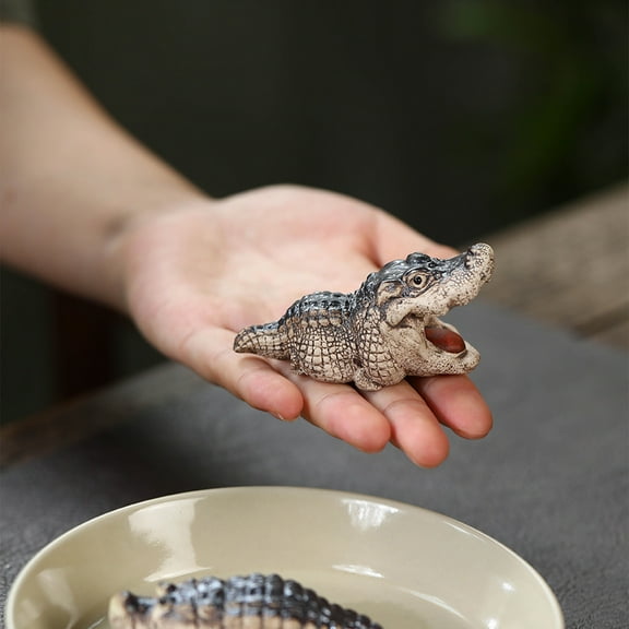 EGYMEN Amusing Resin Garden Ornament, Decorative Balcony Planter Statue, Unique Yard Art Decoration, Durable Outdoor Porch Accessory