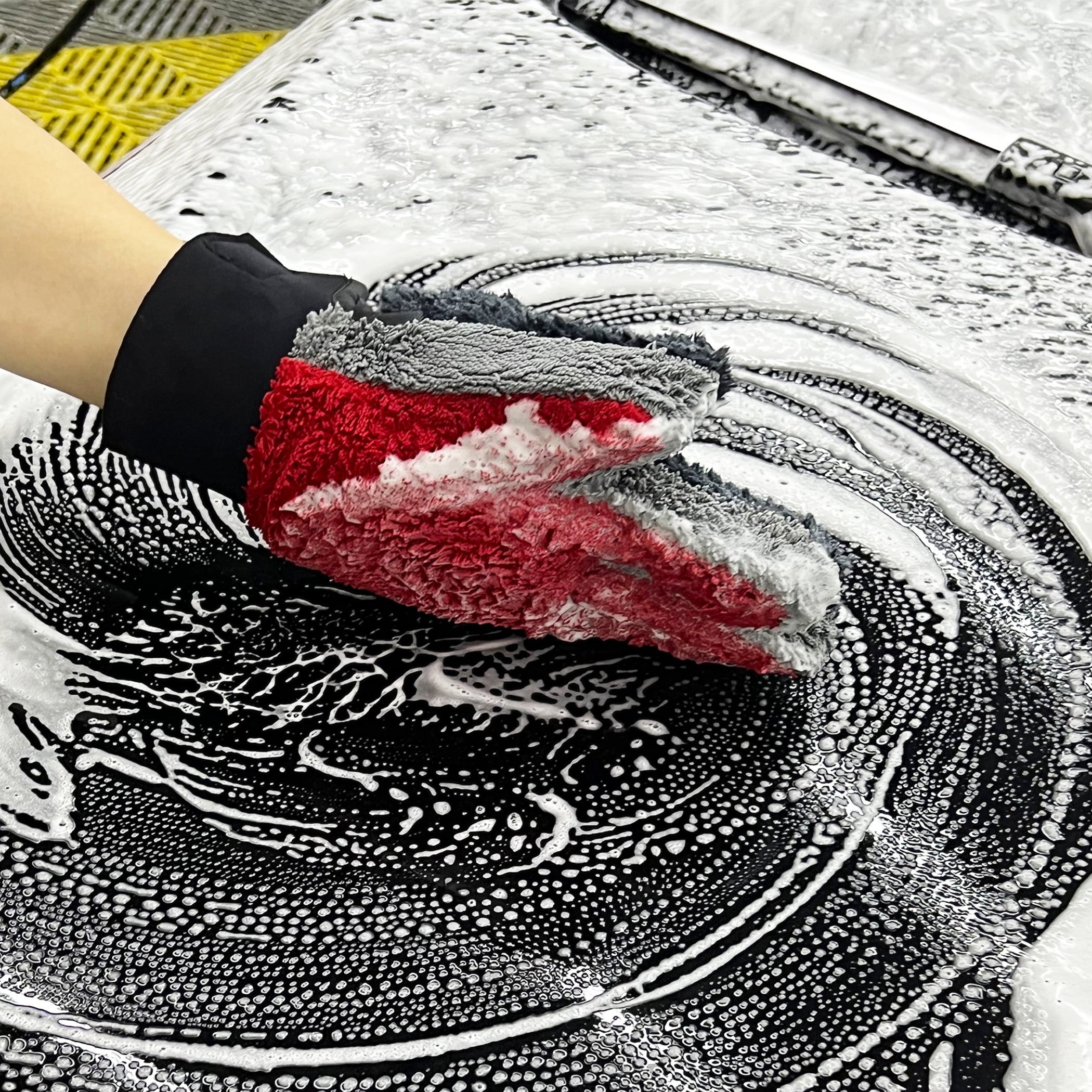 Platinum Series 2-in-1 Microfiber Wheel Cleaning Wash Glove – Car Detailing Mitt for Rims, Lug Nuts & Interior Cleaning, Scratch-Free & Lint-Free