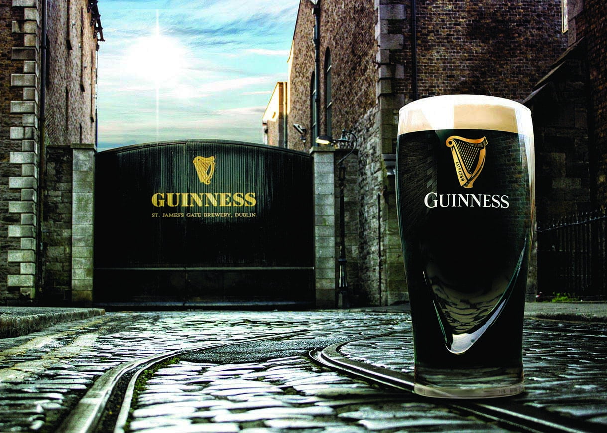 Four Guinness Pint Beer 20 oz Pub Glasses w// Harp Brewed in Dublin Set Stout