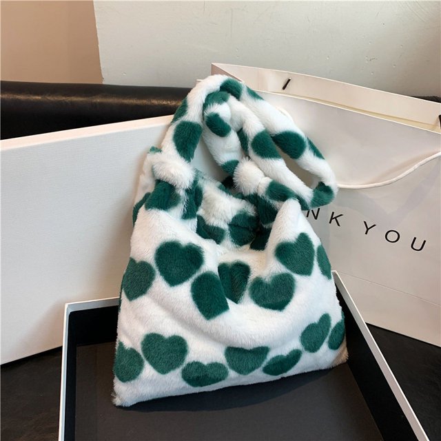 Bolso de hombro mullido de invierno para niñas bolso de mano para las axilas bolso de mano con forma de corazón (verde)