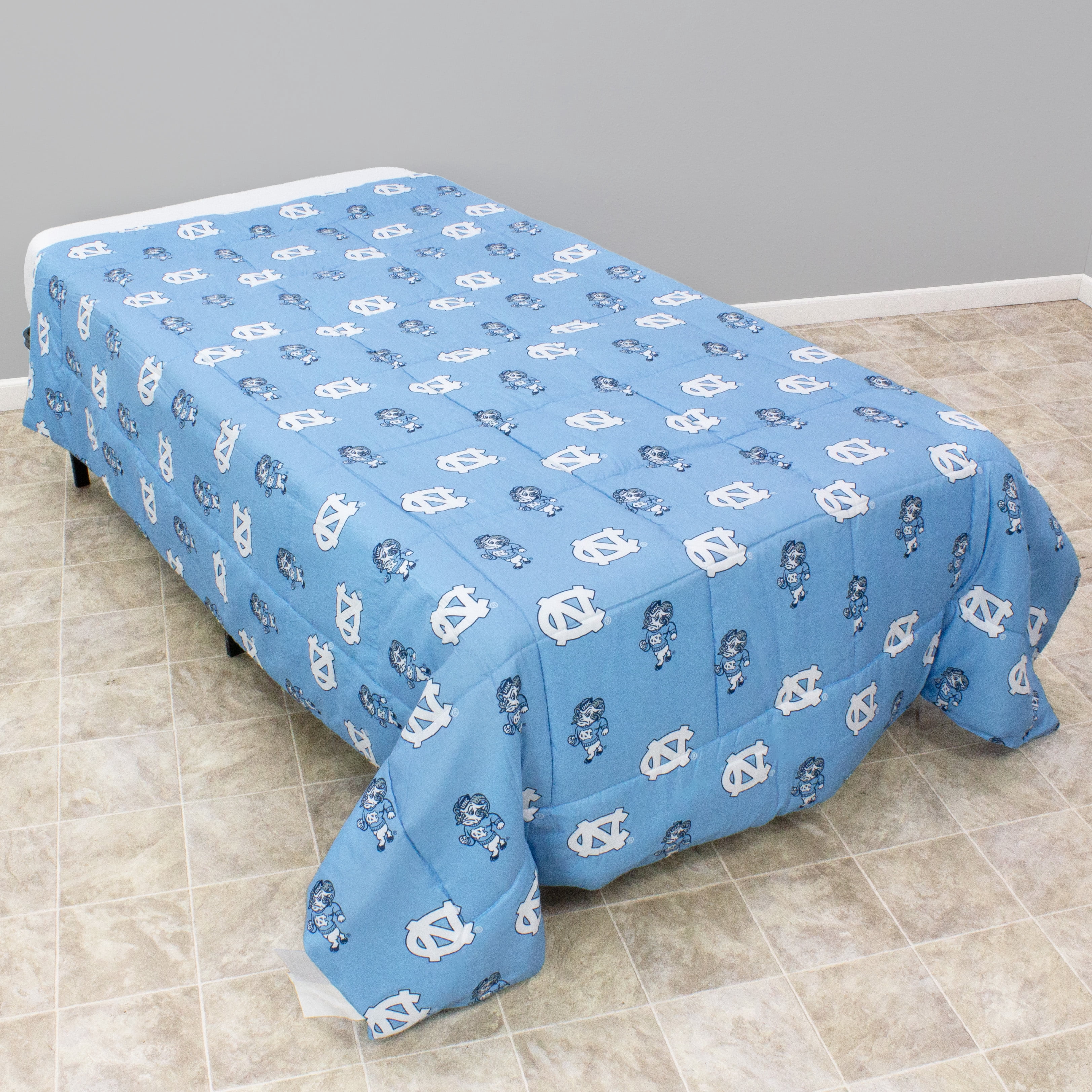 College Covers North Carolina Tar Heels Reversible Big Logo Soft and Colorful Comforter Twin