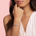 thumbnail image 3 of Caja de regalo Charm Pandora con letra B de plata de ley, 3 of 7