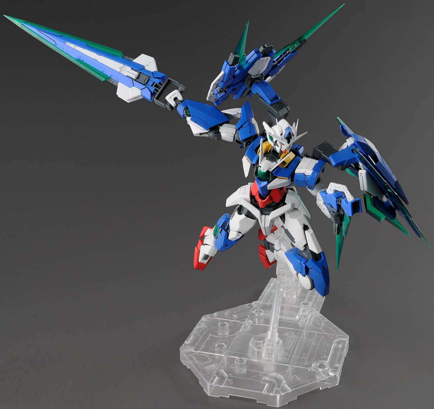 Mobile Suit Gundam 00V: Battlefield Record 00 QAN[T] Full Saber,Bandai MG 1/100