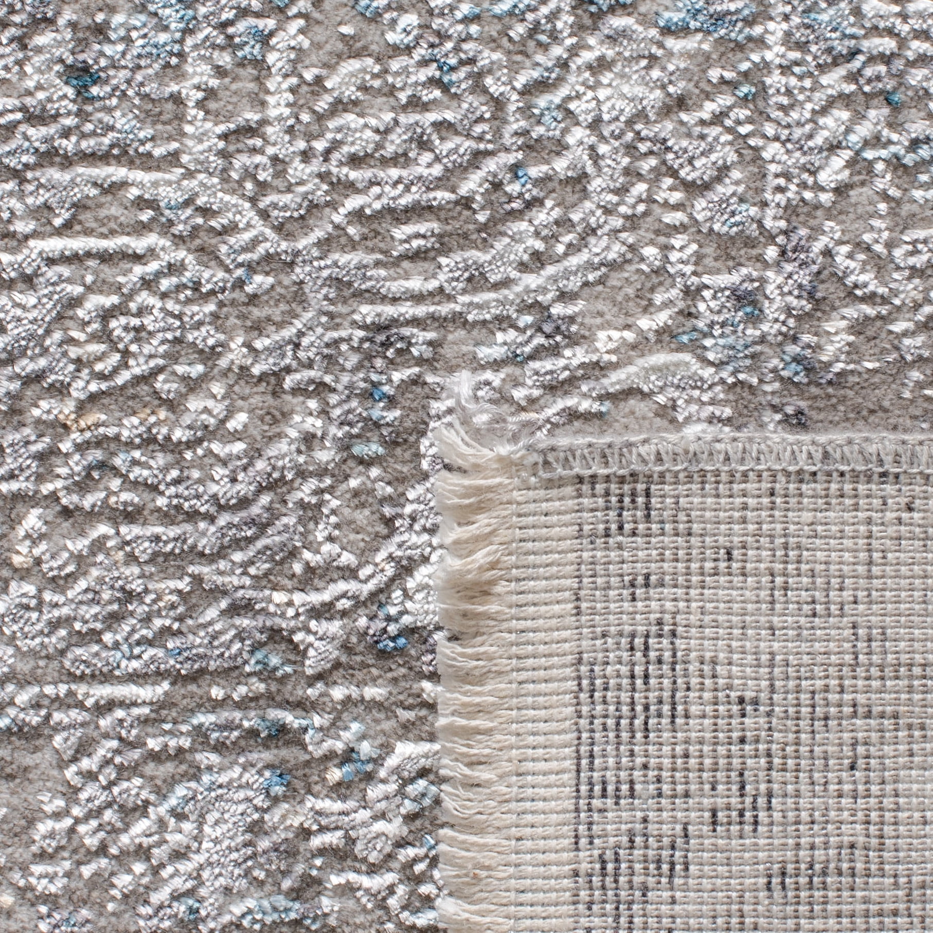 Safavieh Dream Kerstin Floral Area Rug, Gray/Ivory, 8' x 10'