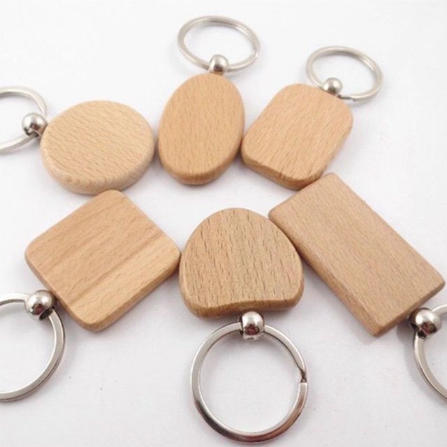 VONKY Wooden Keychain Durable Delicate Small Wood Key Ring Multipurpose Pendant Buckle Decorations Collection Christmas Oval Medium 5.5*3.4