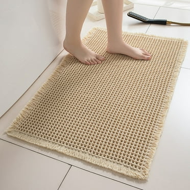 MUNDIDO Upgraded Waffle Bath Mat, Super Absorbent Non Slip Bath Mats for Bathroom Floor, Machine Washable Bathroom Rugs with Tassels, Rubber Backed Bathroom Mats, Ultra Soft, 17" x 24", Brown